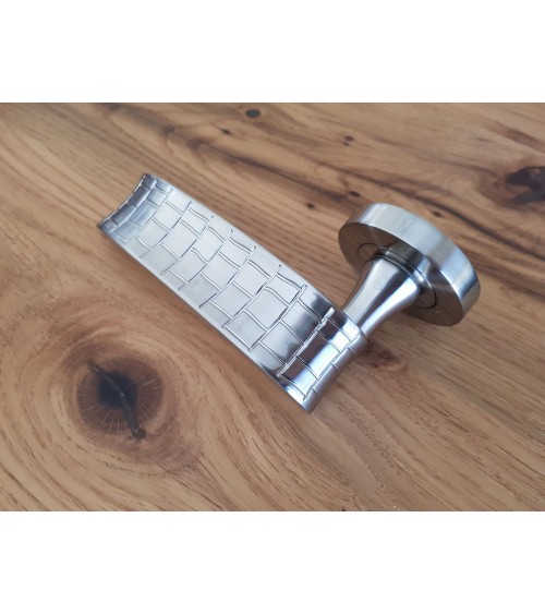 Maniglia per porta DOM Skin R - ferramenta design