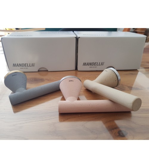Maniglia di porta futuristica Mandelli Juno maniglia design