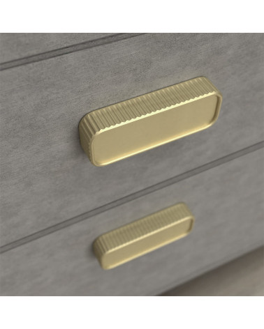 Maniglia per mobile oro opaco WEGA maniglia design vista dall'alto fissata su un cassetto
