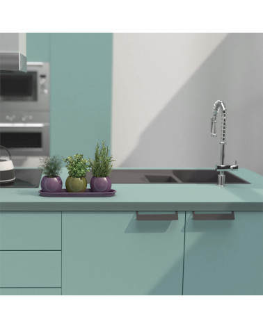 Maniglia per mobile antracite PRATO-2 maniglia design montata su un mobile da cucina