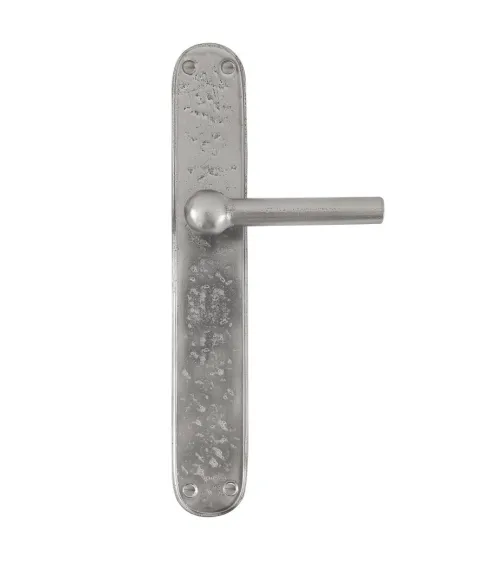 Maniglia per porta cromata su placca in ferro BECDF - maniglia design