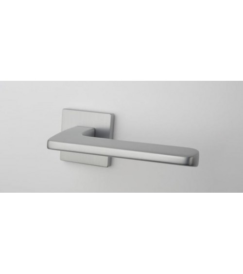 Maniglia per porta cromo satinato YUKA ferramenta design