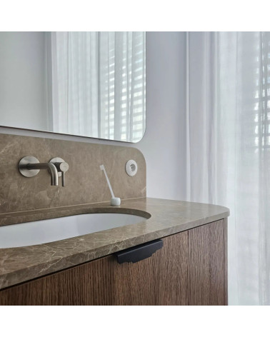 Maniglia per mobile in ottone KARLA BLACK design vista ingrandita