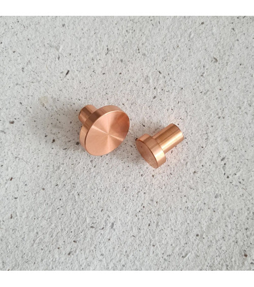 Pomolo per mobile in ottone NENA M design