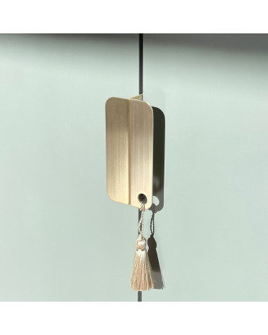 Maniglia per mobile in ottone EDIT EDGE maniglia design vista inclinata