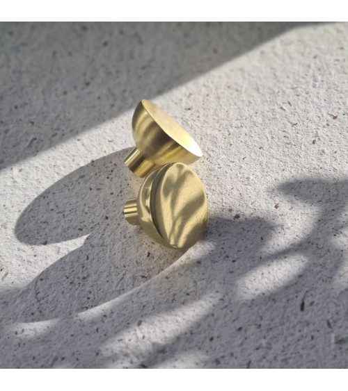 Pomello per mobile in oro lucido LUNA M maniglia design