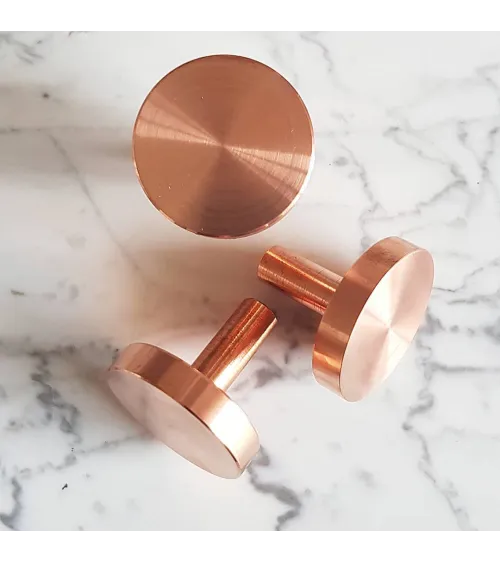 Pomolo per mobile in ottone NENA M design