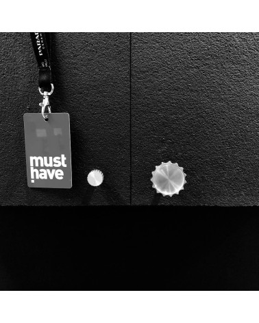 Pomello per mobile LEXI maniglia design su fondo nero