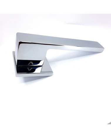 Maniglia porta cromo lucido TOTAL design vista laterale