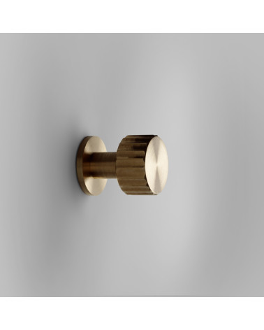 Appendiabiti da parete in ottone Lexi XS