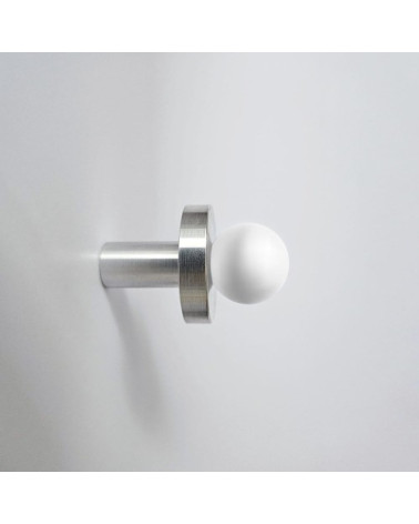 Appendiabiti da parete in ottone POLA inox e bianco