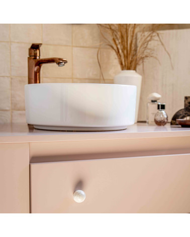 Pomello per mobile in legno di faggio Grigio maniglia design fissato su un mobile rosa