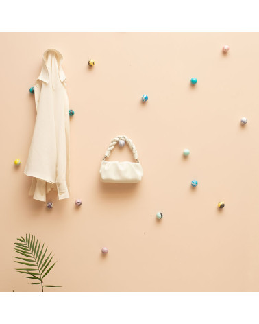 Appendiabiti da parete in legno di Faggio melanzana