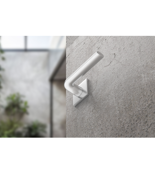 Maniglia per porta in cromo satinato Scandi slim design