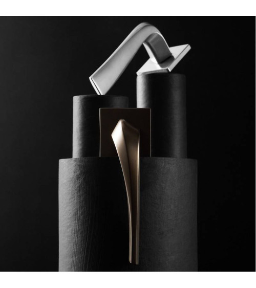 Maniglia per porta canon de fusil Heavy ferramenta design