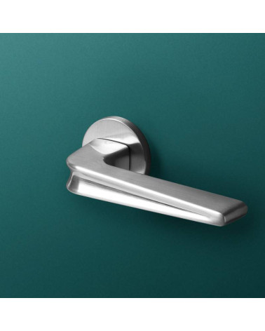 Maniglie per porta in cromo satinato RADIUS