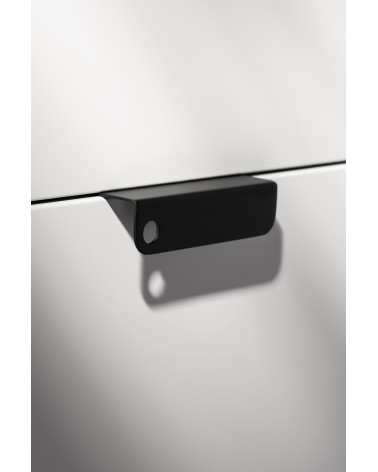 Maniglia per mobile industriale EDIT O BLACK maniglia design vista inclinata