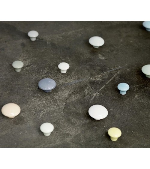 Pomello per mobile Anne Black Dot colore giallo - dimensione 30x30mm