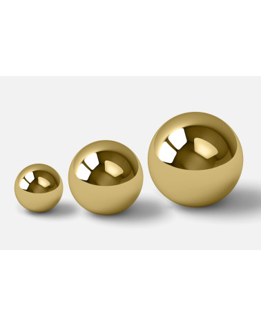 Pomello per mobile in oro lucido ODETE maniglia design allineati su una superficie bianca con riflessi brillanti
