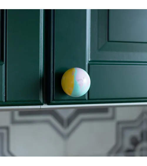 Pomello per mobile in legno di faggio giallo funky design
