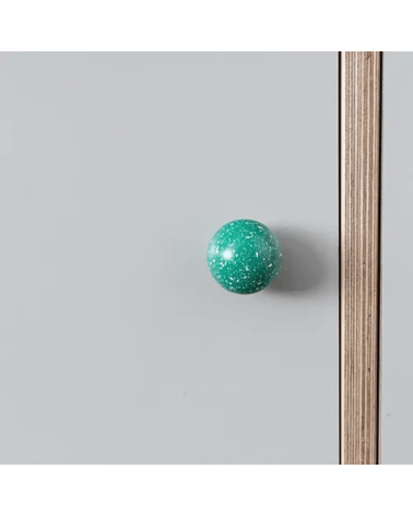 Pomello per mobile in legno di faggio verde/bianco Misto maniglia design fissato su un mobile