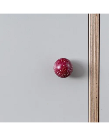 Pomello per mobile in legno di faggio rosso vino/bianco Misto maniglia design fissato su un mobile