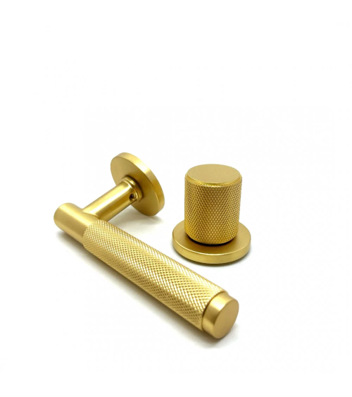 Duo asimmetrico maniglia e pomello porta testurizzato oro opaco Time maniglia design allineati orizzontalmente