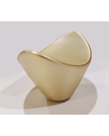 Pomolo per mobile oro opaco DIUNA maniglia design vista ingrandita con ombra