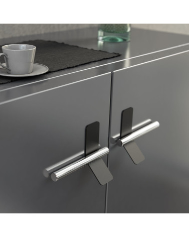 Maniglia per mobile nero opaco/cromo lucido TORN-4 maniglia design fissata su un mobile