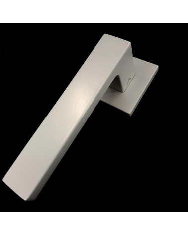 Maniglia per porta colore bianco WARNA maniglia design vista inclinata
