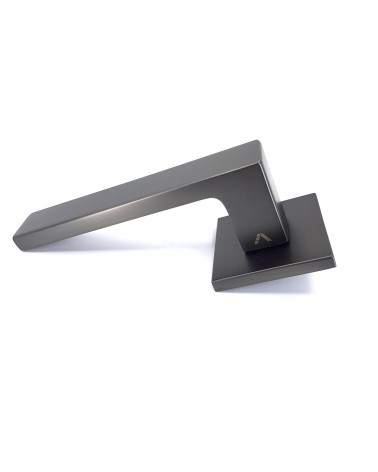 Maniglia per porta colore grigio antracite WARNA maniglia design vista laterale