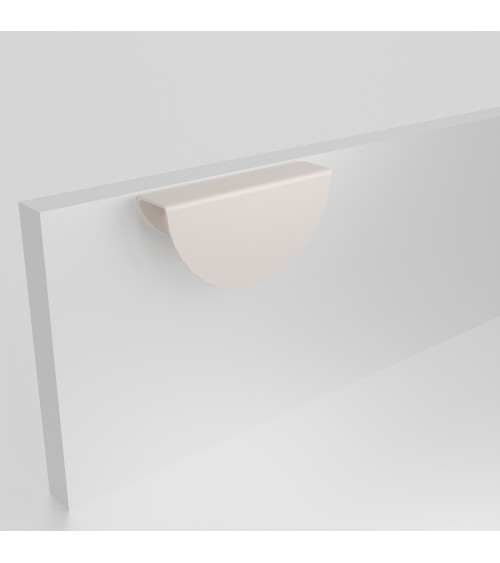 Maniglia per mobile cashmere ZORIA sul frontale maniglia design