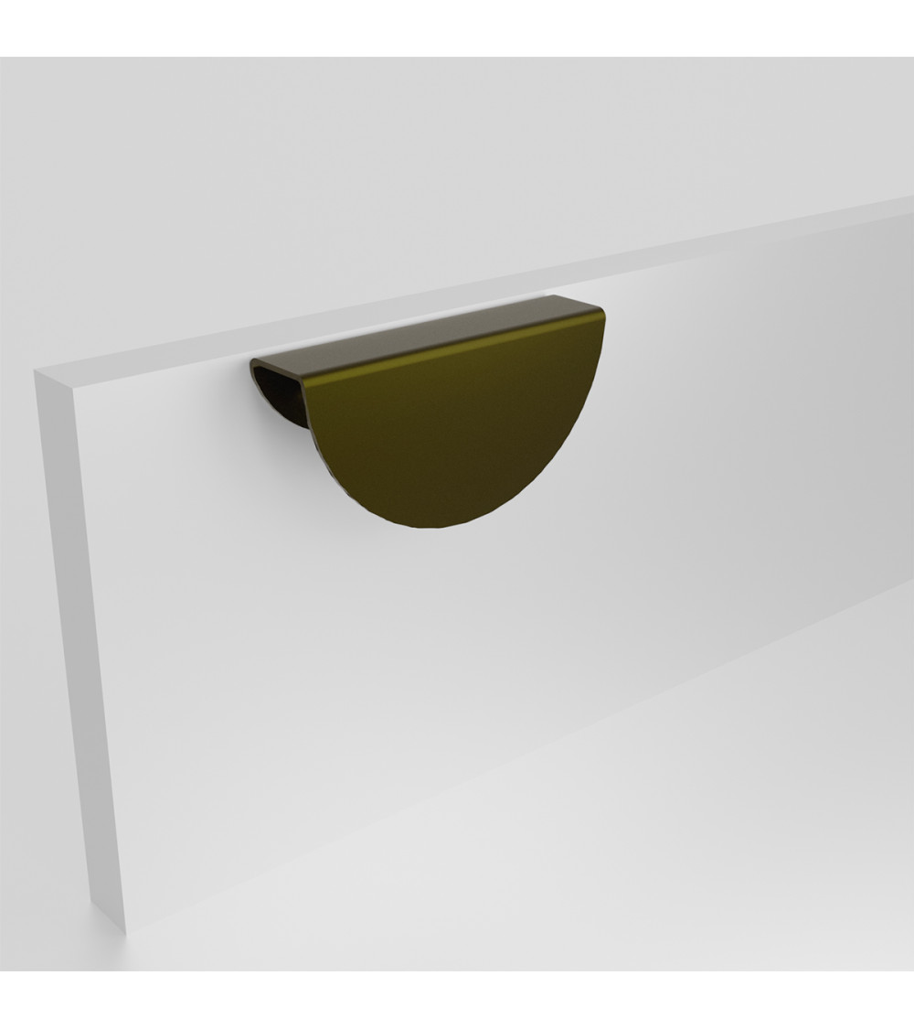 Maniglia per mobile marrone oliva ZORIA sul frontale design