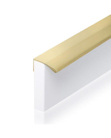 Maniglia per mobile anodizzata oro COSTA maniglia design fissata sul bordo di un pannello bianco