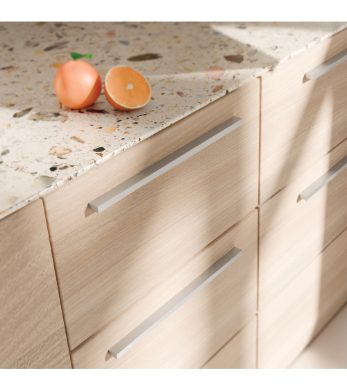 Maniglia per mobile anodizzata naturale LATINO maniglia design