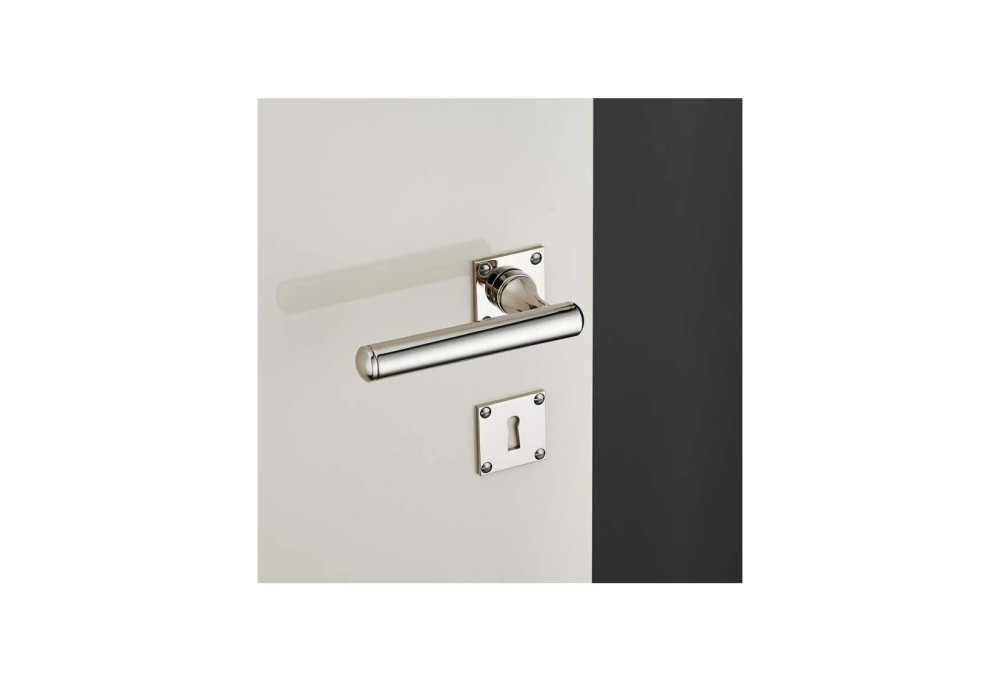 Perché scegliere delle maniglie per porte reversibili?